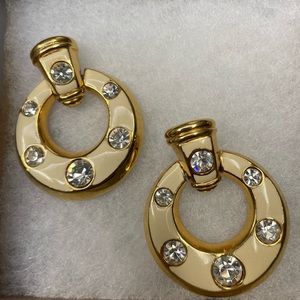Vintage P.E.P Cream Enamel,Gold Tone and rhinestones.